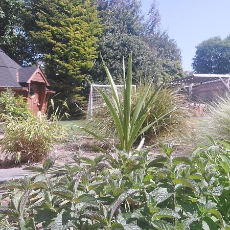 Beach House, With Bbq Lodge And Hot Tub! Bournemouth Luaran gambar