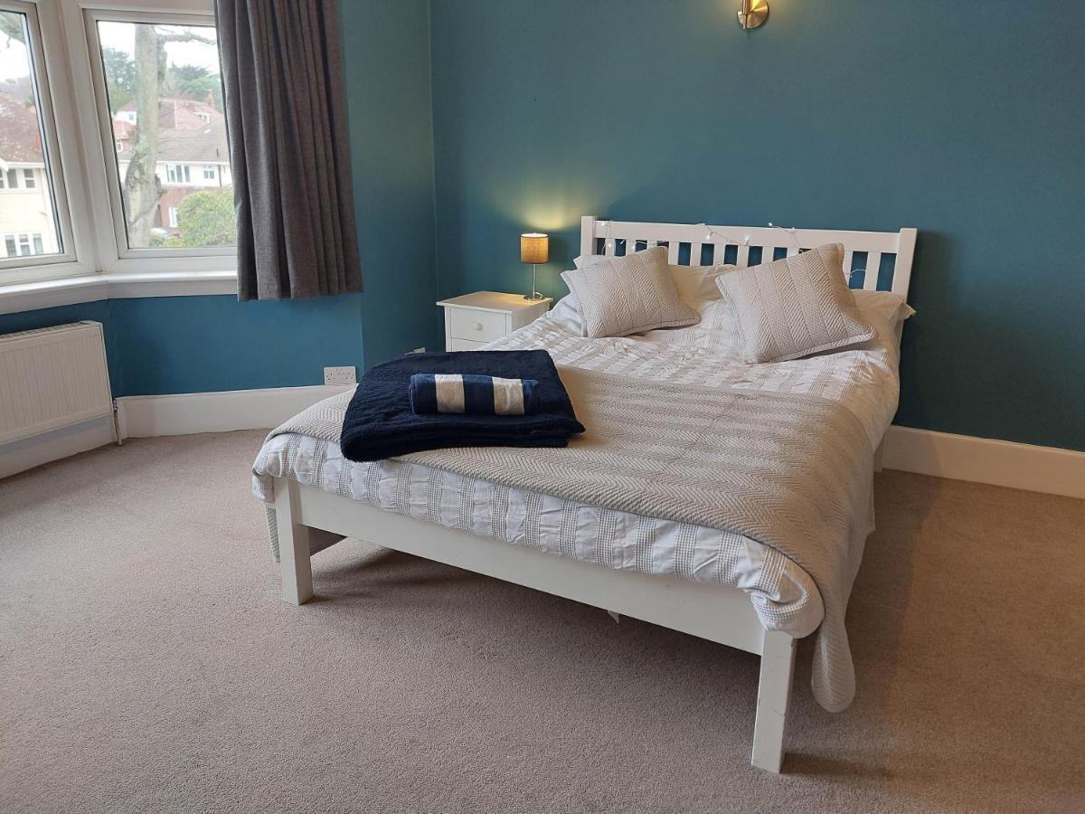 Beach House, With Bbq Lodge And Hot Tub! Bournemouth Luaran gambar
