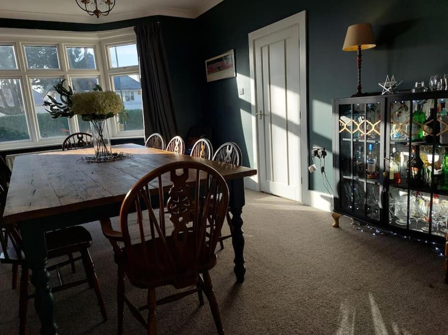 Beach House, With Bbq Lodge And Hot Tub! Bournemouth Luaran gambar