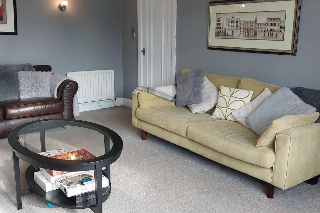 Beach House, With Bbq Lodge And Hot Tub! Bournemouth Luaran gambar
